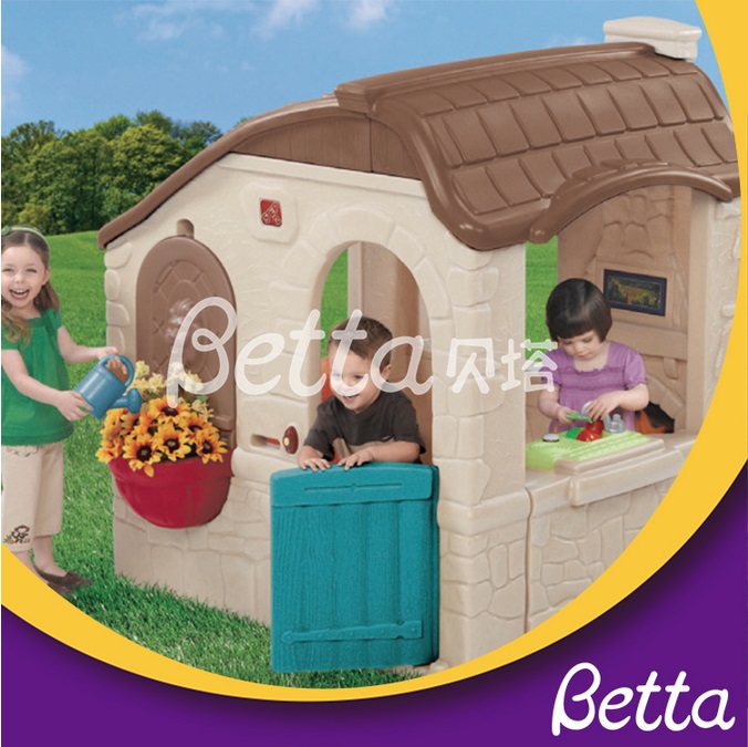 تصميم شعبي ملون من البلاستيك في الهواء الطلق playhouse.jpg