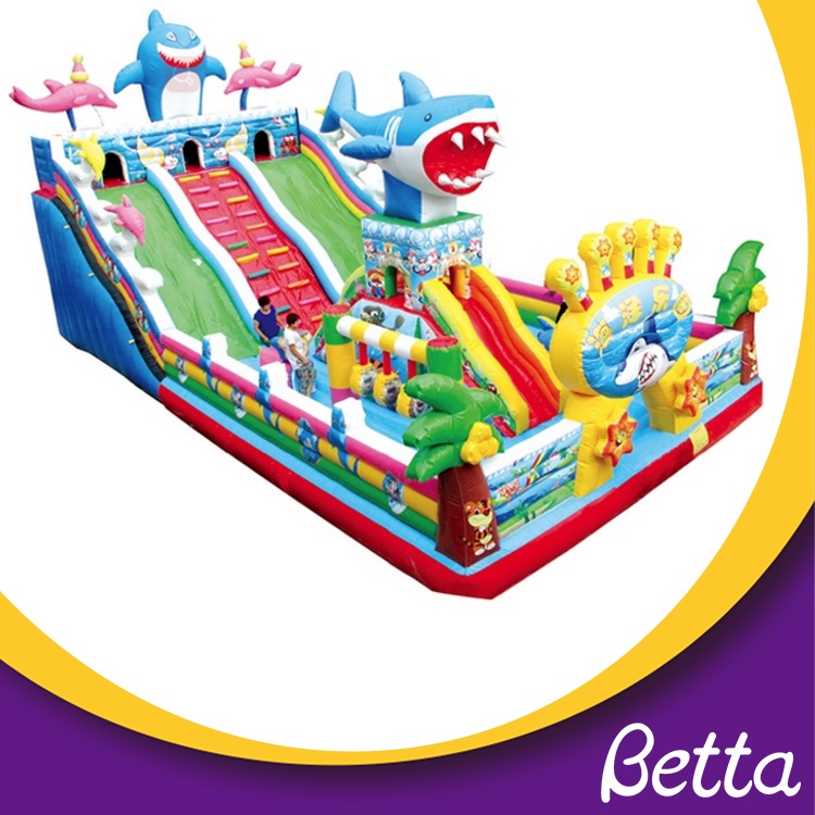 Bettaplay china certified custom jumpers inflatable castle.jpg Bettaplay الصين المعتمدة لاعبا مخصصا للنفخ Castle.jpg