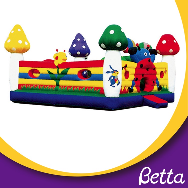 Bettaplay wholesale funny jumping castle.jpg Bettaplay оптом смешной прыгающий замок.jpg