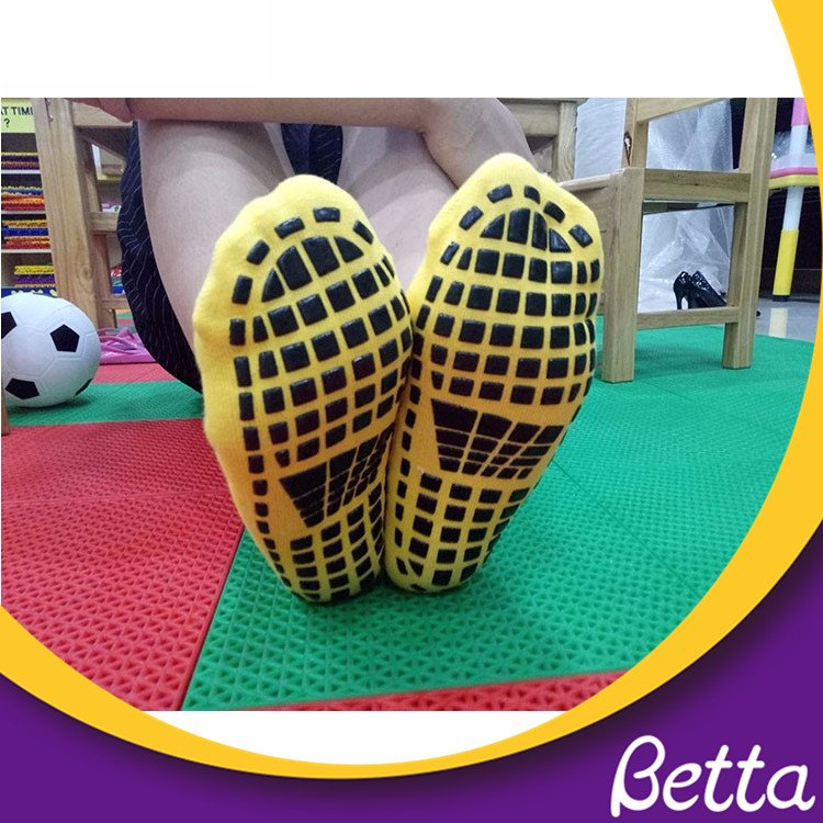 calcetines de parque de trampol&iacute;n