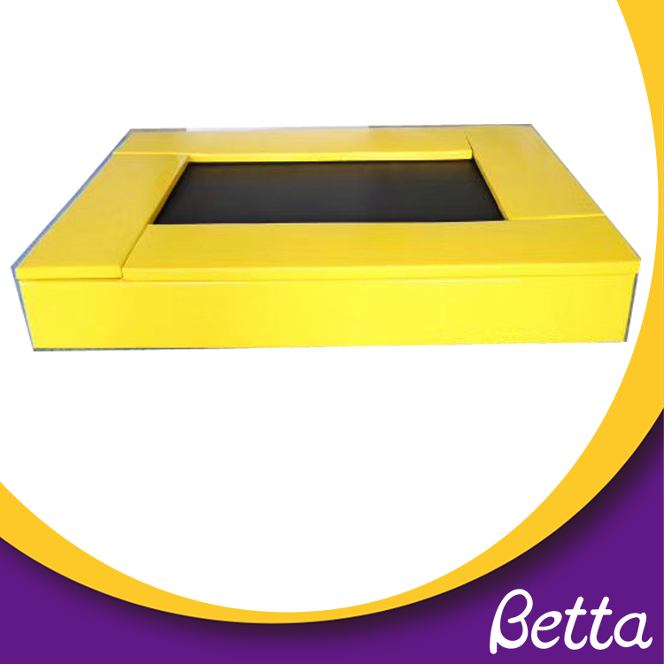 Bettaplay trampoline bed for EPP building blocks.jpg سرير الترامبولين Bettaplay لبنات البناء EPP.jpg