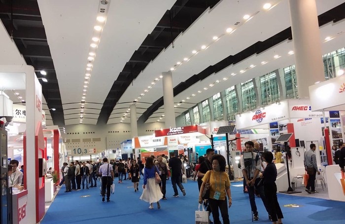 Sprsun during Canton Fair Sprsun durante a Feira de Cantão
