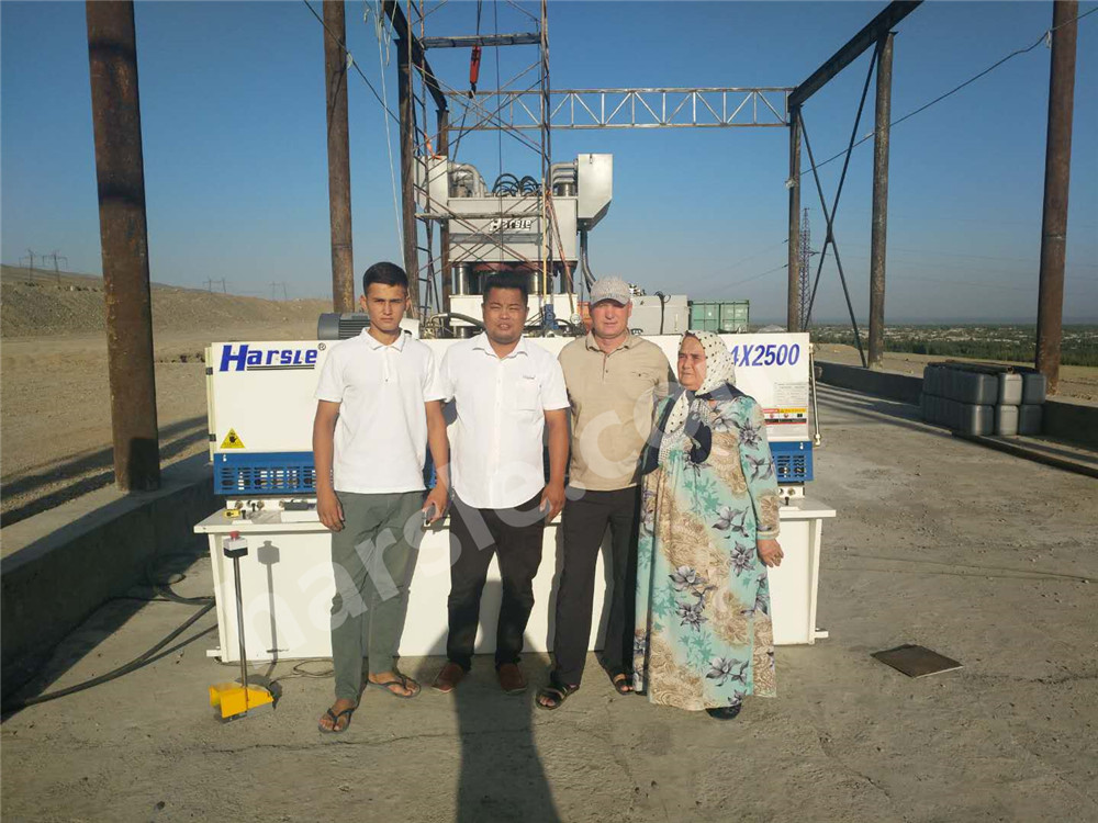 HARSLE Door embossing machine in Uzbekistan (4) HARSLE门压花机在乌兹别克斯坦(4)