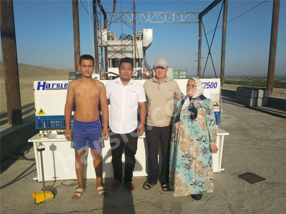HARSLE Door embossing machine in Uzbekistan (1) HARSLE门压花机在乌兹别克斯坦(1)