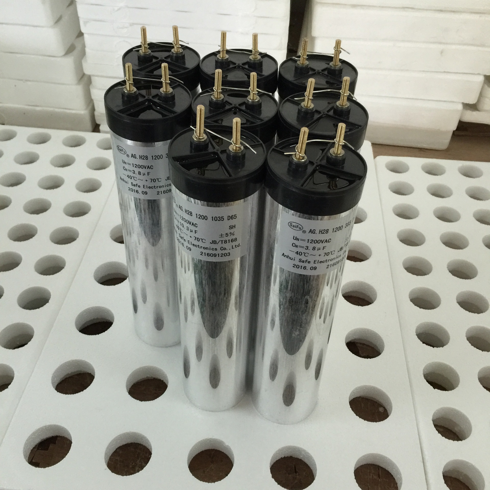 1200vac dry capacitors